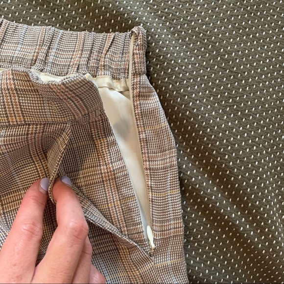 Frank and Oak Shorts - Picture 2 of 5